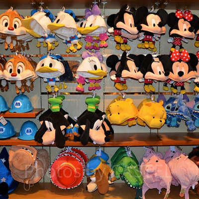 ファッションアイテム別ディズニーコーデ③ファンキャップ