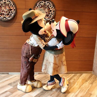 ディズニーデートの服装