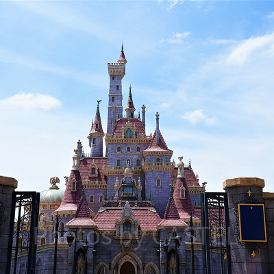 ディズニーファストパス対応アトラクション「美女と野獣“魔法のものがたり”」