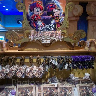 ディズニーハロウィングッズ2018