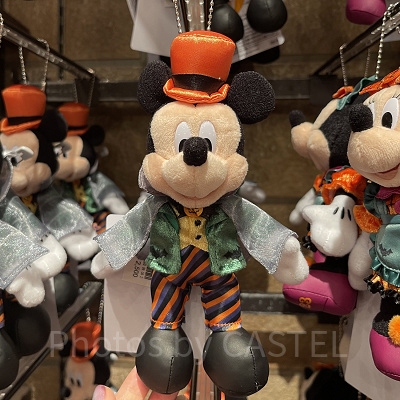 ディズニーハロウィングッズ2023：ぬいぐるみバッジ 2023年09月14日(木)発売