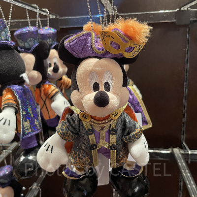 ディズニーハロウィングッズ2023：ぬいぐるみバッジ 2023年09月14日(木)発売