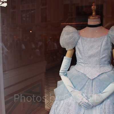 ディズニー子供向けドレス