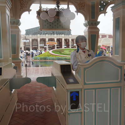 ディズニーリゾートの入園ゲート