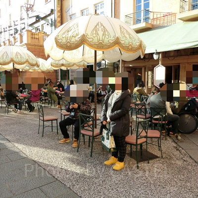 １月下旬のディズニーシー。厚手のアウターを着ています