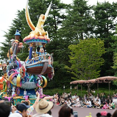 ディズニーランドの8月の混雑状況レポート