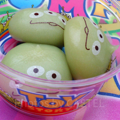 ディズニーランド食べ歩き：リトルグリーンまん