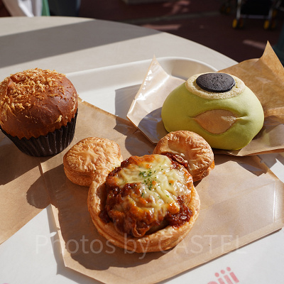 ディズニーランド食べ物:スウィートハート・カフェのパンメニュー各種