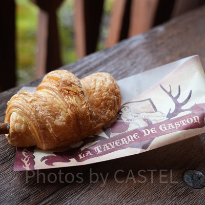 ディズニーランド食べ歩き：ビッグバイト・クロワッサン