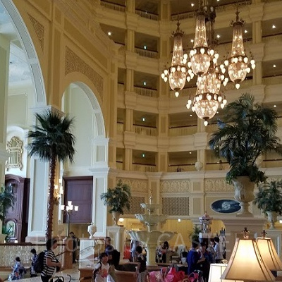 ディズニーランドホテルロビー