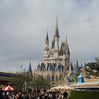 ディズニーランドは35周年！