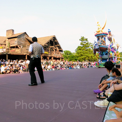 ディズニーランドのパレードは人気