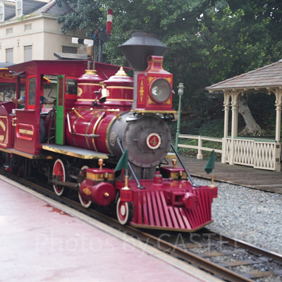 カリフォルニアアナハイムディズニーのアトラクション：ディズニーランド鉄道