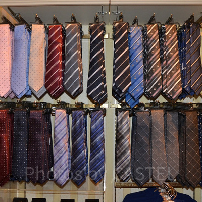 ディズニーランド＆シーのネクタイ