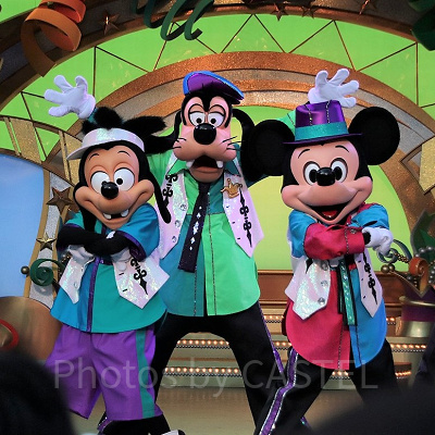 ディズニーランドのショー「レッツ・パーティグラ！」