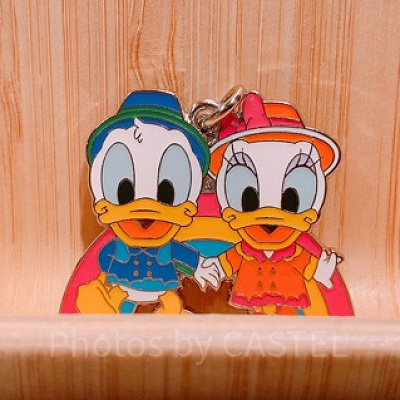 ドナルド＆デイジーの雨の日限定チャーム