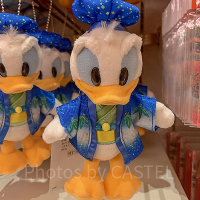 ドナルド正月ぬいぐるみバッジ