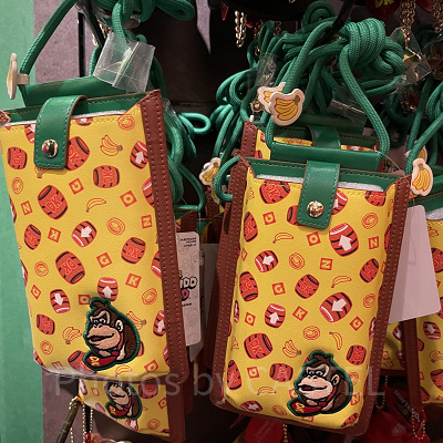 ドンキーコングスマートフォンポーチ