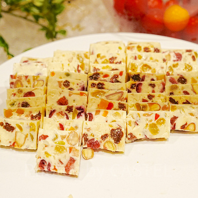 ドライフルーツとナッツのテリーヌ