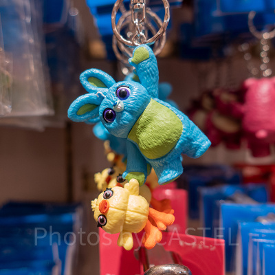 ダッキー＆バニーキーチェーン（フィギュア）