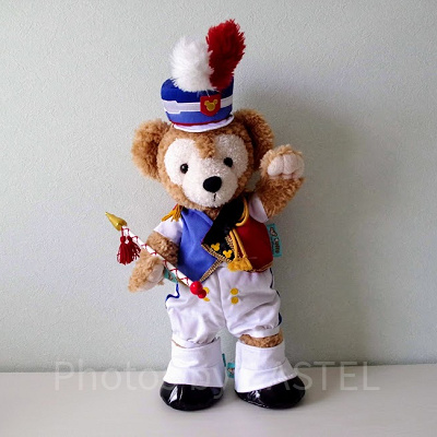 コスチュームを着たダッフィー