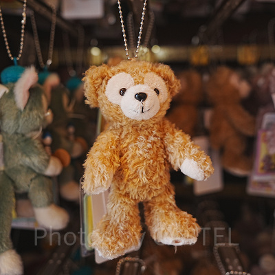 ダッフィーのぬいぐるみバッジ