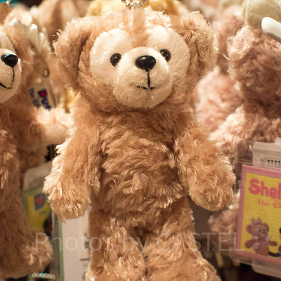 ダッフィーのぬいぐるみバッジ