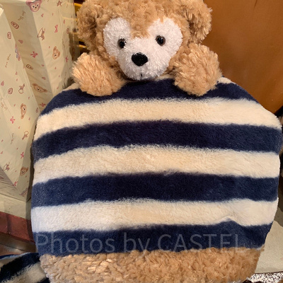 マリンボーダー柄のダッフィーのクッション