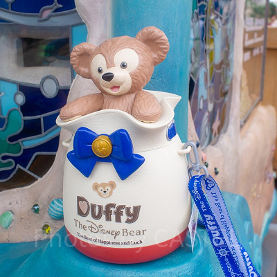 「ブルーベリー」味と共に販売されていたダッフィーのポップコーンバケット