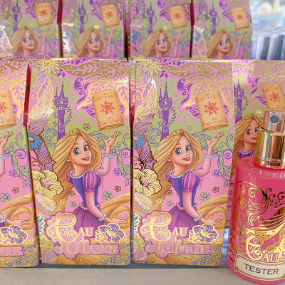 オードトワレ、フルーティフローラルの香り