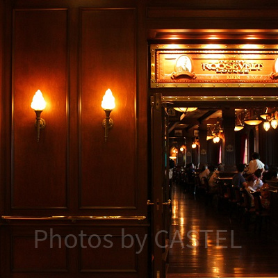 テディ・ルーズヴェルト・ラウンジではお酒も楽しめる