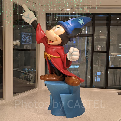 ファンタジアのミッキースタチュー