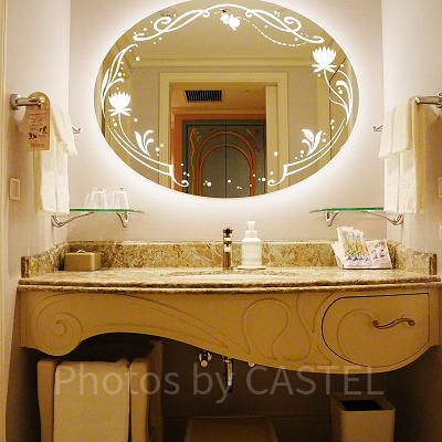 ファンタジーシャトーの客室の洗面所