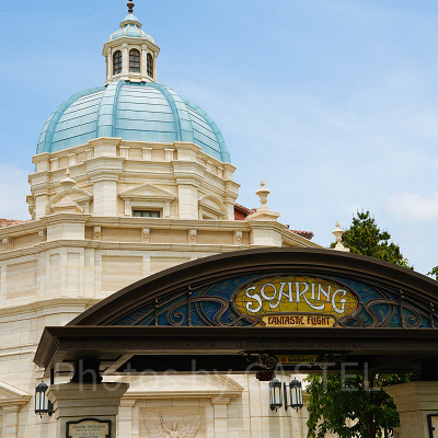 いよいよオープン！新アトラクション「ソアリン」