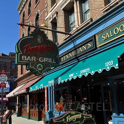 フィネガンズバー＆グリル