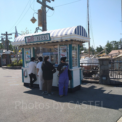 ジョーズ前のフードカート