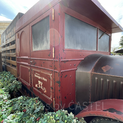 フードトラック（レッド）