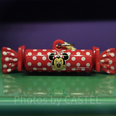 ガチャガチャ：お菓子モチーフのキーチェーン③ミニーのチョコインクッキー