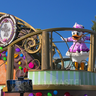 ギャラリーのフロート（デイジー）