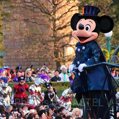 うしろから登場するゴーストダンサー