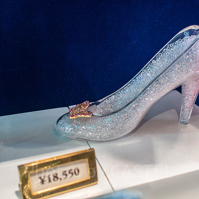 ガラスの靴（蝶付き）