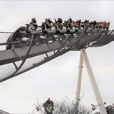 滑走するハリウッド・ドリーム・ザ・ライド