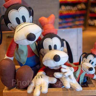 グーフィーぬいぐるみ