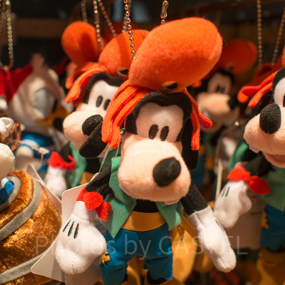 グーフィー　ぬいぐるみバッジ