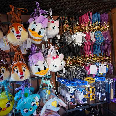 半額のディズニーグッズラインナップ（2021〜2022開催時）