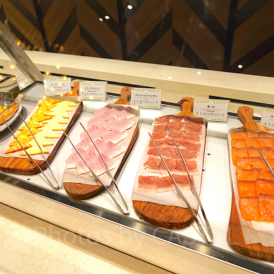 生ハムやスモークサーモン