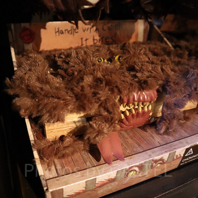 ハリーポッターグッズ/怪物的な怪物の本