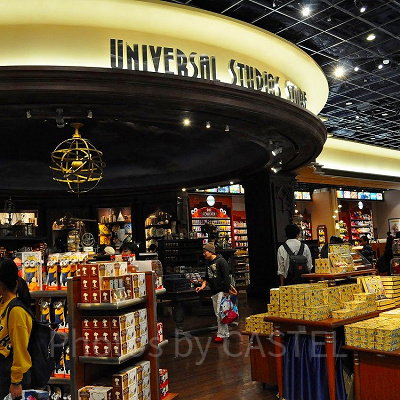 ユニバーサルスタジオストアの店内のハリーポッターグッズコーナー