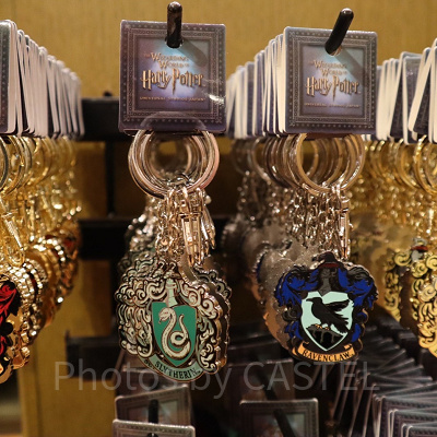 ハリポタグッズ/寮の紋章キーチェーン