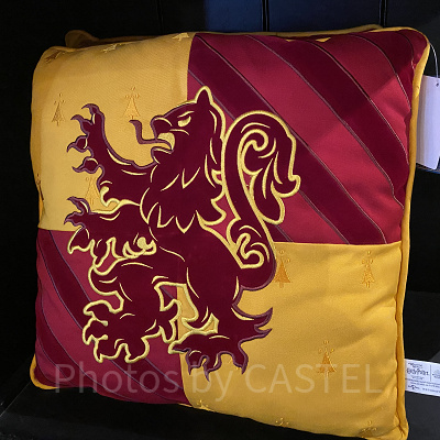 ハリーポッターグッズ/ホグワーツ4寮クッション
